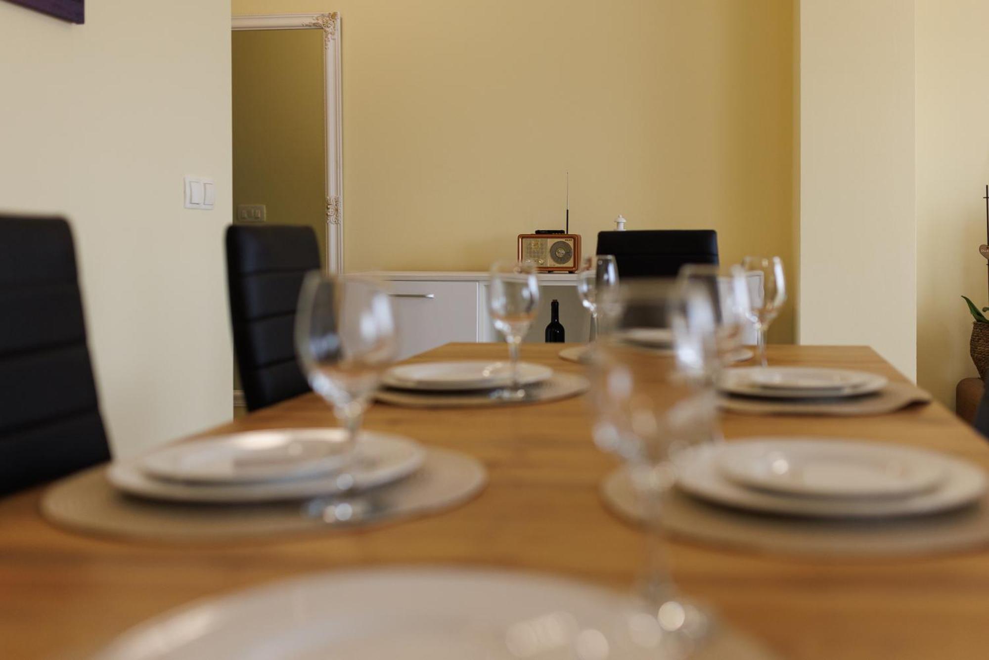Apartman Maja Komarna Esterno foto