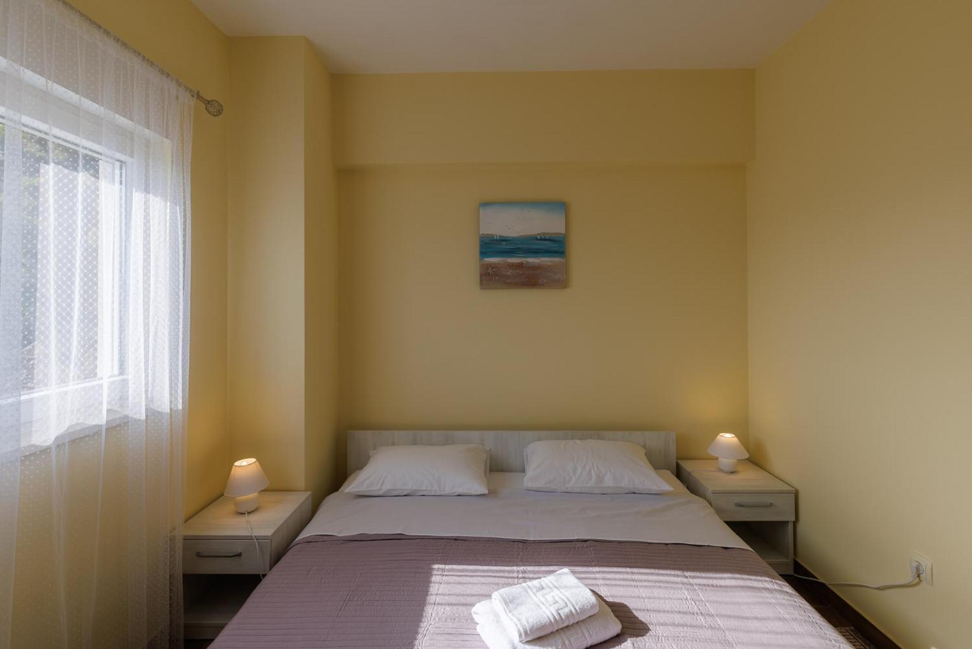 Apartman Maja Komarna Esterno foto