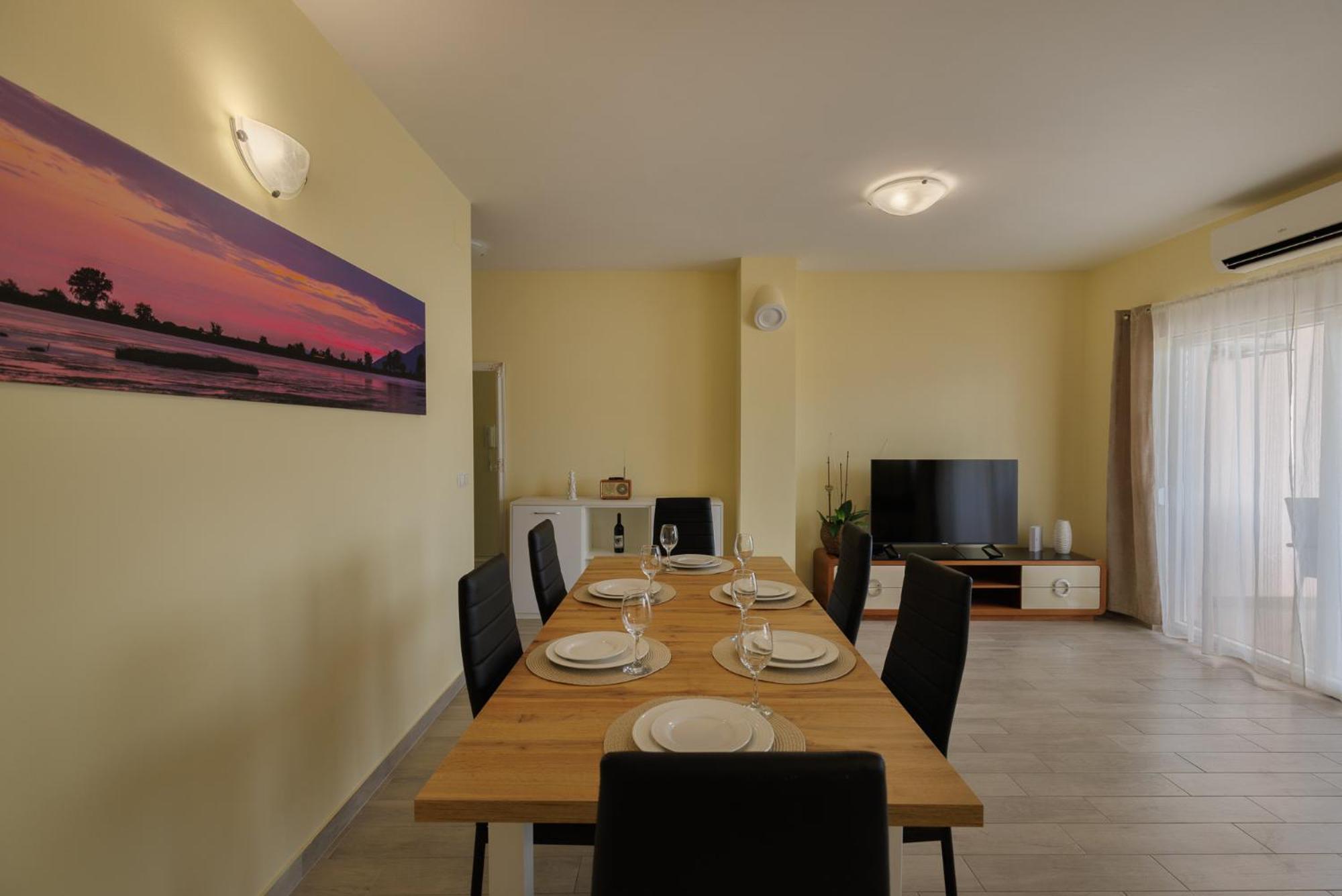 Apartman Maja Komarna Esterno foto